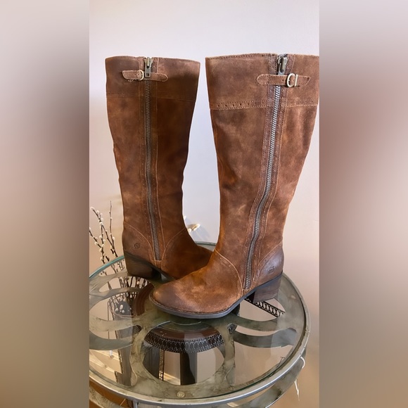 NWOT BORN - POLY Boots - Tan Tobacco Distressed Suede Leather. SIZE: 8.5 - Picture 7 of 14
